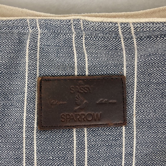 Sassy Sparrow Artisan Textile | Leather Tote Bag - Picture 5 of 14